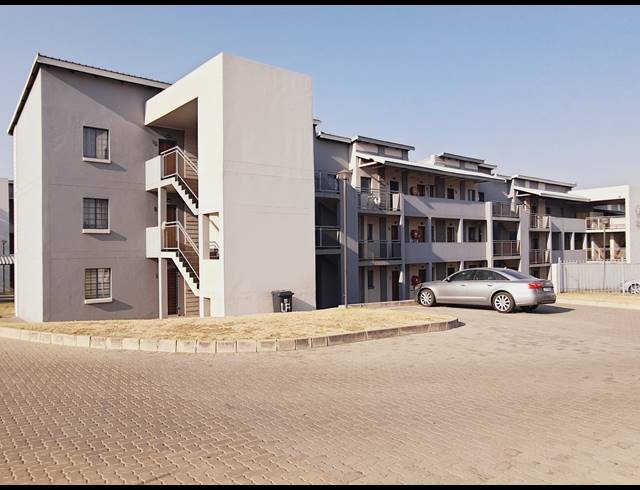 1 BEDROOM APARTMENT FOR SALE IN NOORDWYK